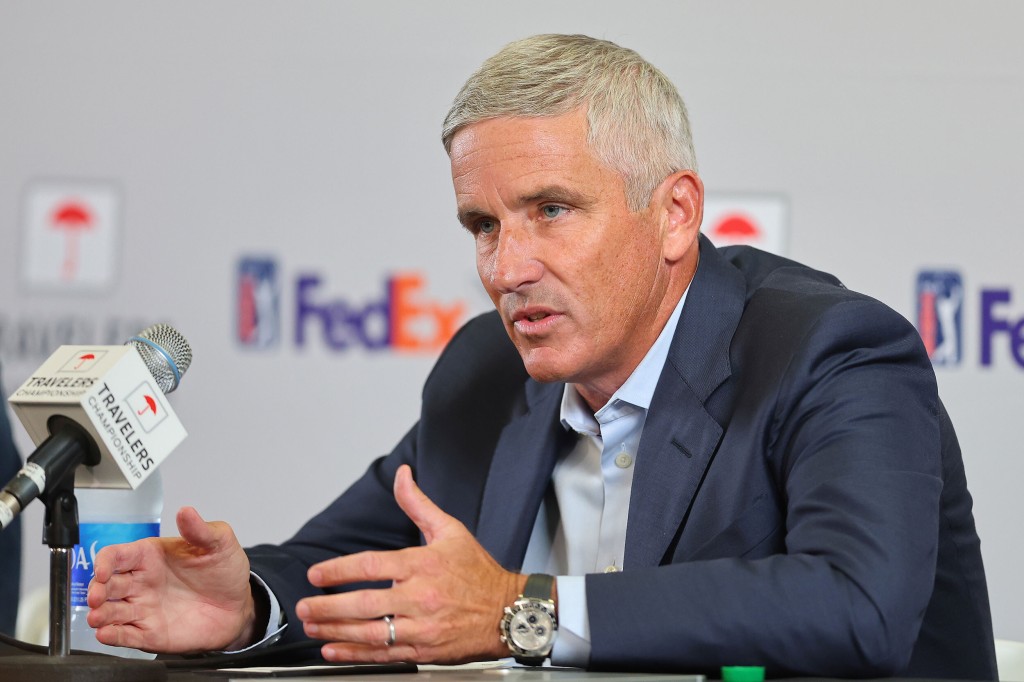 Justice Department Investigating Pga Tour Over Possible Antitrust Violations Involving Liv Golf