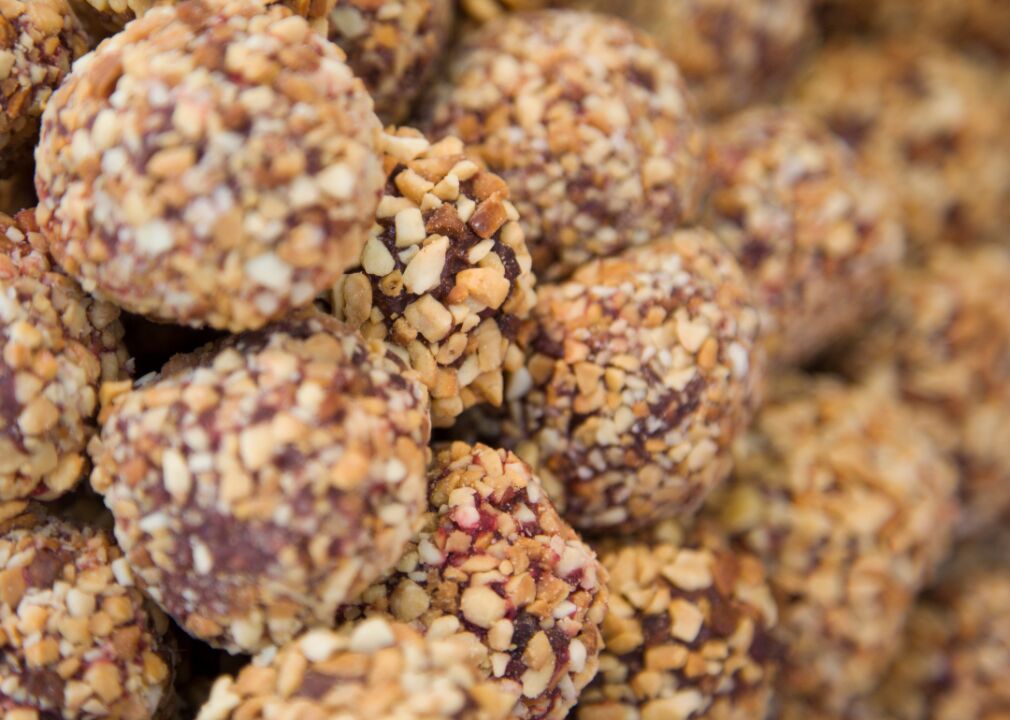 10 Plant Based Snacks To Pack When You’re On The Go