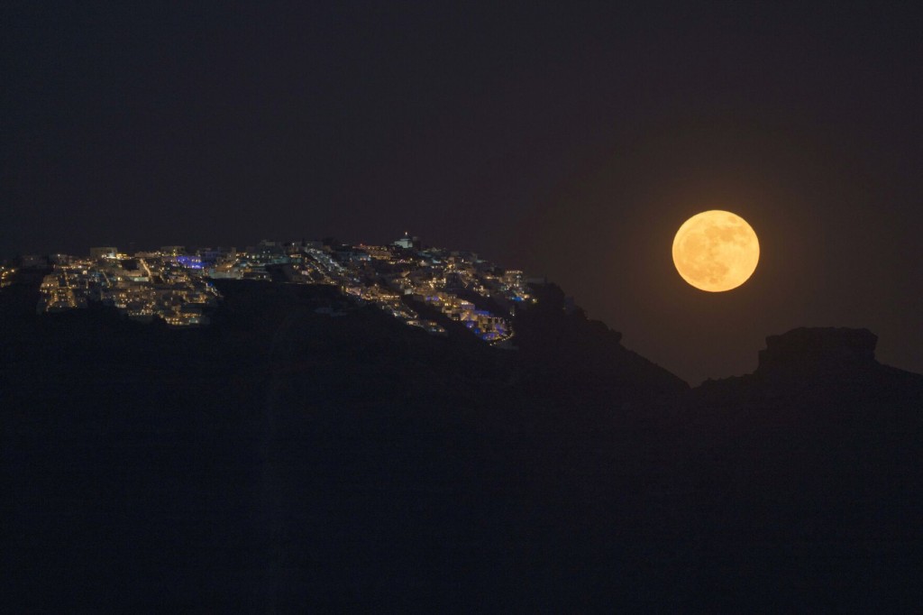 There’s Another Chance To Catch A Supermoon On Wednesday