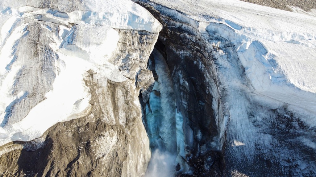 The Amount Of Greenland Ice That Melted Last Weekend Could Cover West Virginia In A Foot Of Water