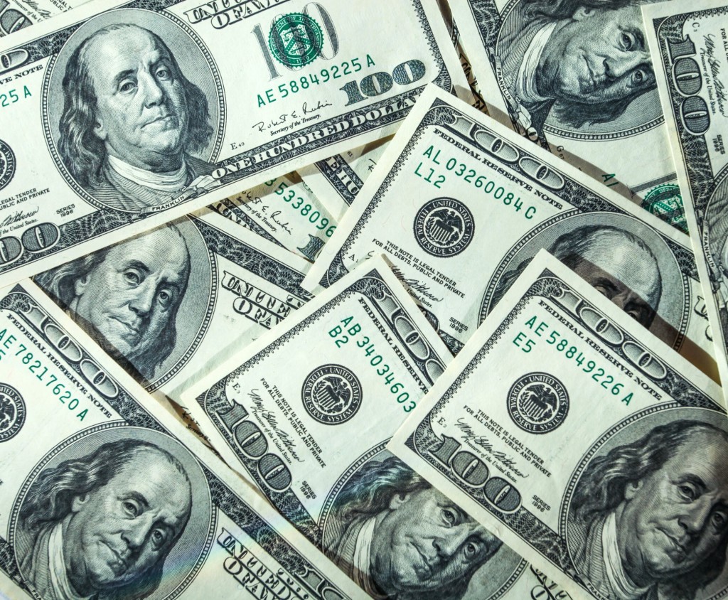 21 Ways To Live Luxe If You Win The $1.02 Billion Mega Millions Jackpot