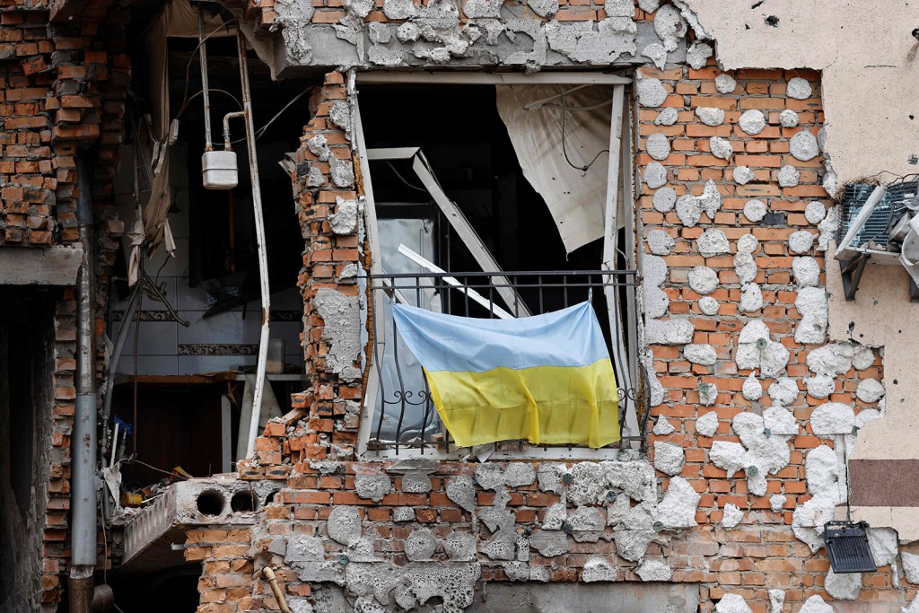 ‘appalling’ Videos Alleged To Show Russian Soldiers Castrating A Ukrainian Soldier
