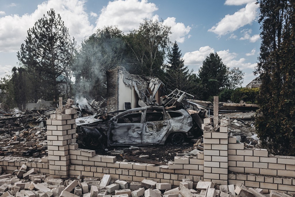 Ukrainian President Volodymyr Zelensky Announces Mandatory Evacuation From Donetsk Region