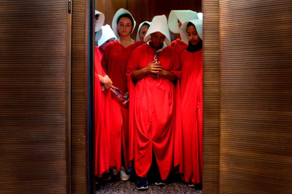‘handmaid’s Tale’ Author Has A Message About Roe V. Wade