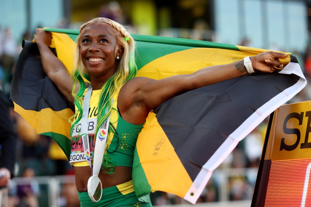 Shelly Ann Fraser Pryce Wins Record Fifth 100m World Title As Jamaica Sweeps Podium