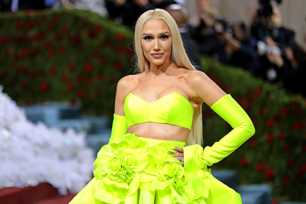 Gwen Stefani Accused Of Cultural Appropriation In ‘light My Fire’ Video
