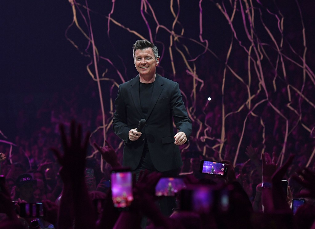 Rick Astley Celebrates ‘never Gonna Give You Up’ Turning 35