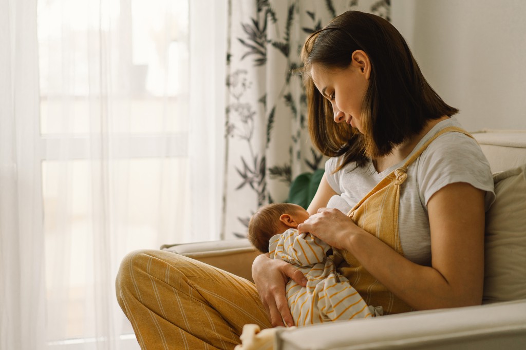 Babies Recommended To Have Human Milk And Families Should Have More Support, Guidance Says