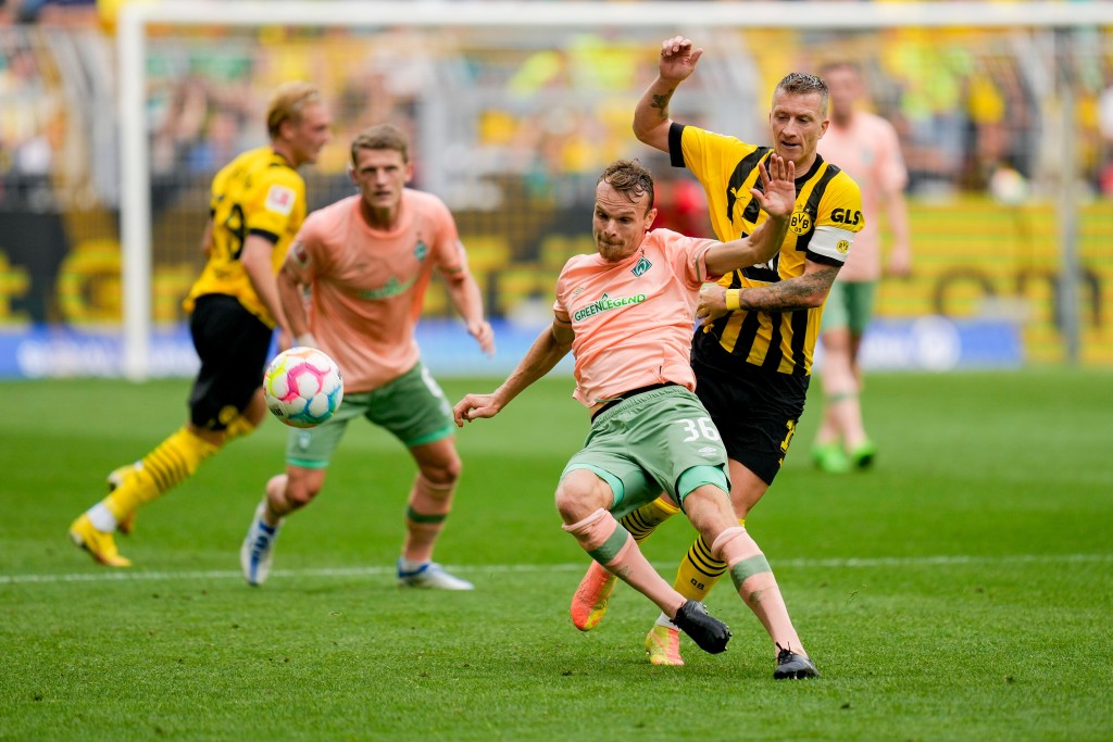 Borussia Dortmund Suffers Shock 2 3 Defeat After Werder Bremen Triumphs With Three Late Injury Time Winners