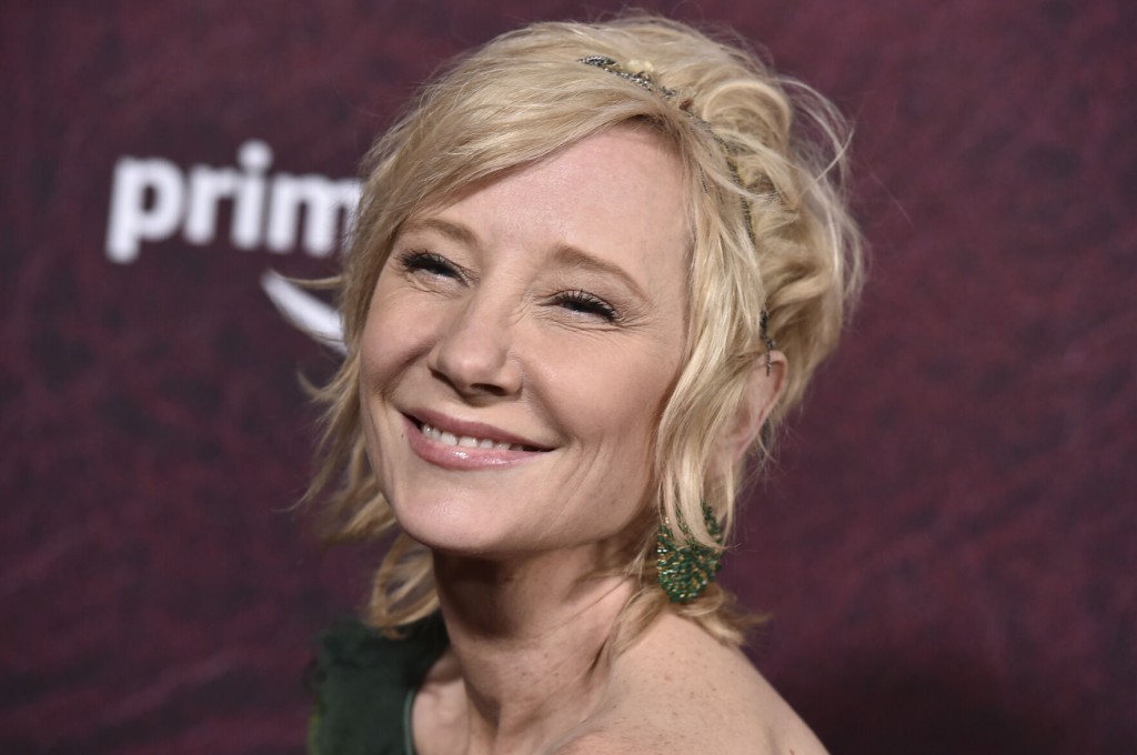 Anne Heche ‘not Expected To Survive,’ On Life Support