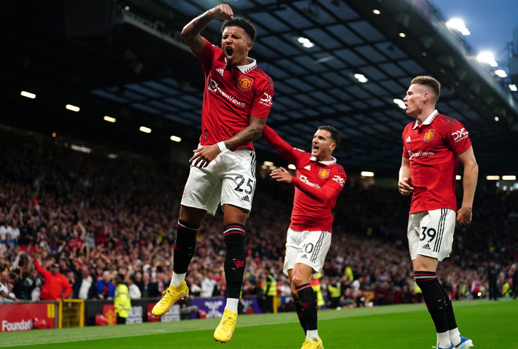 Manchester United Relieve Pressure With Dramatic 2 1 Win At Old Trafford Against Rival Liverpool