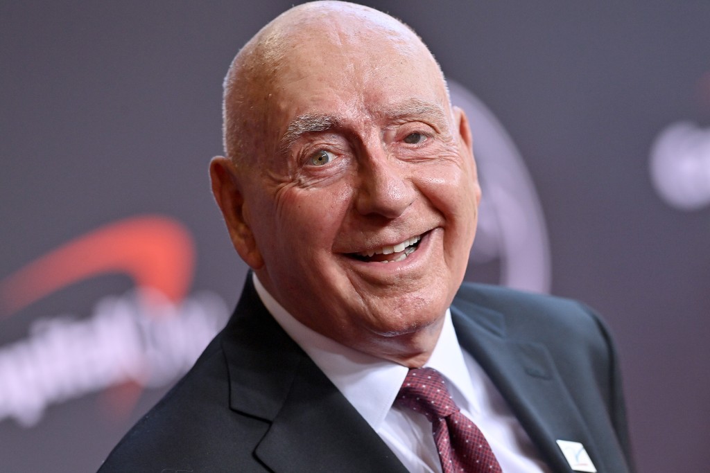 Espn Analyst Dick Vitale Is Cancer Free