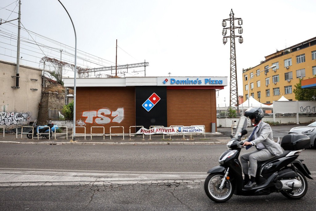 Domino’s Tried To Sell Pizza To Italians. It Failed