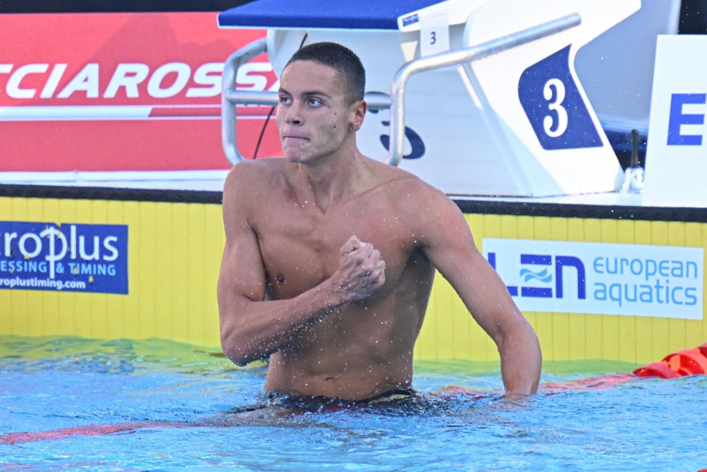 David Popovici, 17, Breaks 100m Freestyle World Record At European Championships