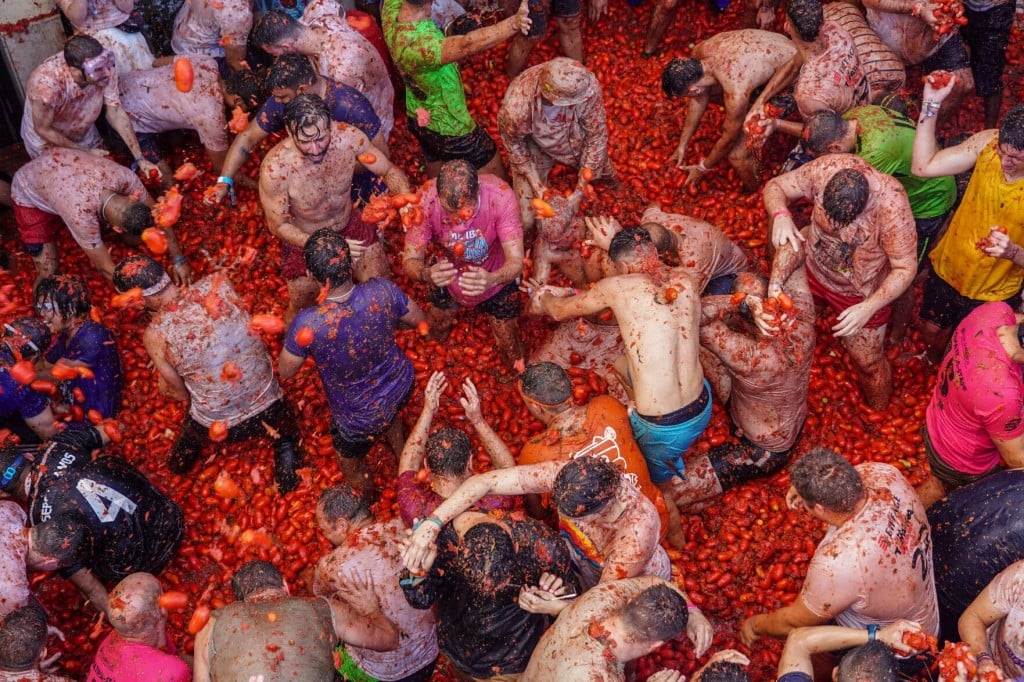Spain’s Giant ‘tomatina’ Food Fight Is Back After A Pandemic Hiatus
