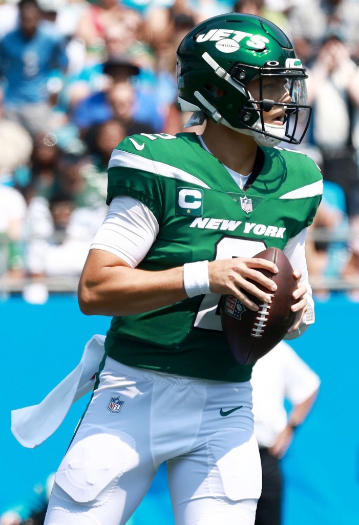 Zach Wilson To Have Knee Surgery Tuesday In La