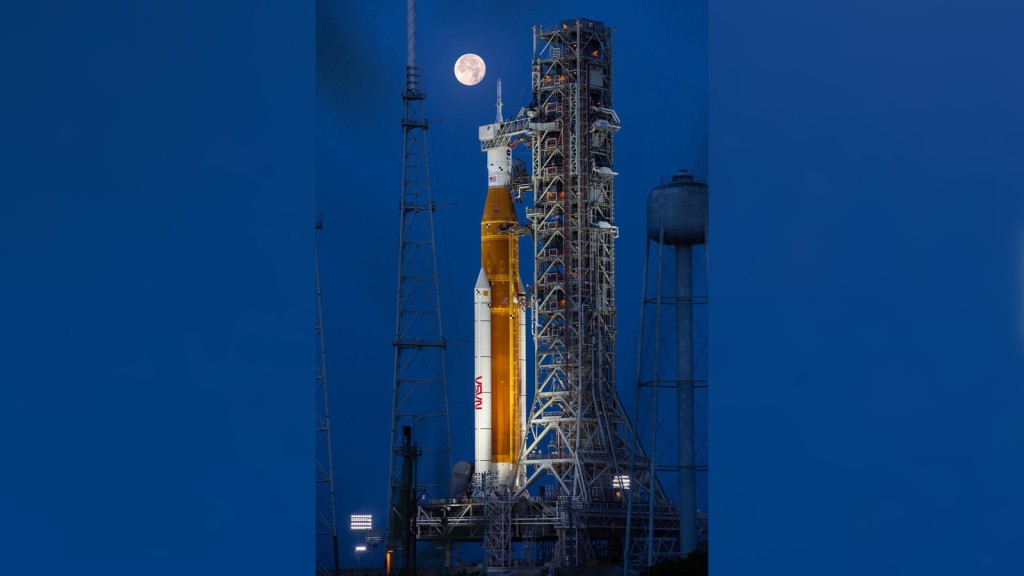 Snoopy, Mannequins And Apollo 11 Items Will Swing By The Moon Aboard Artemis I