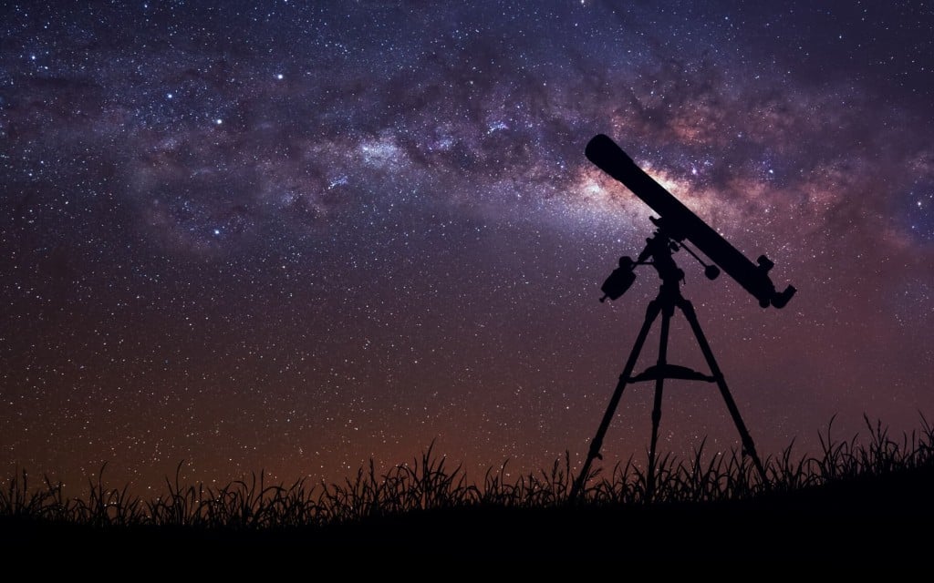 10 Items Astronomy Buffs And Space Geeks Will Love