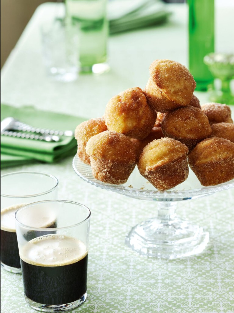 Seriously Simple: Cinnamon Sugar Doughnut Muffins Usher In The Autumn Season