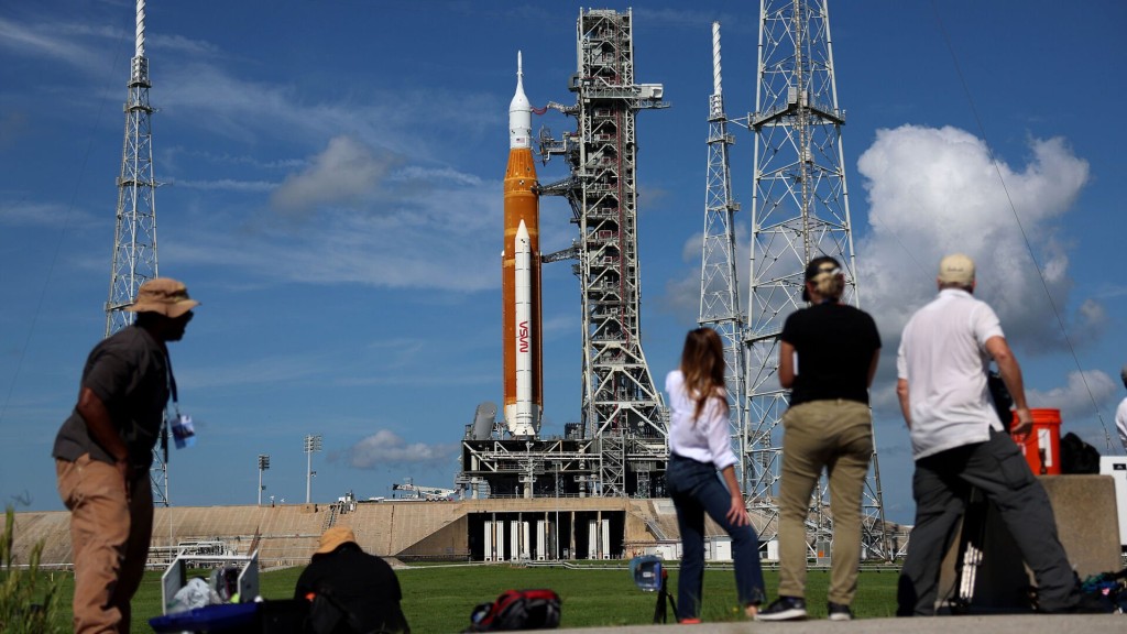 Fuel Leak Ruins Nasa’s 2nd Attempt At Launching Moon Rocket