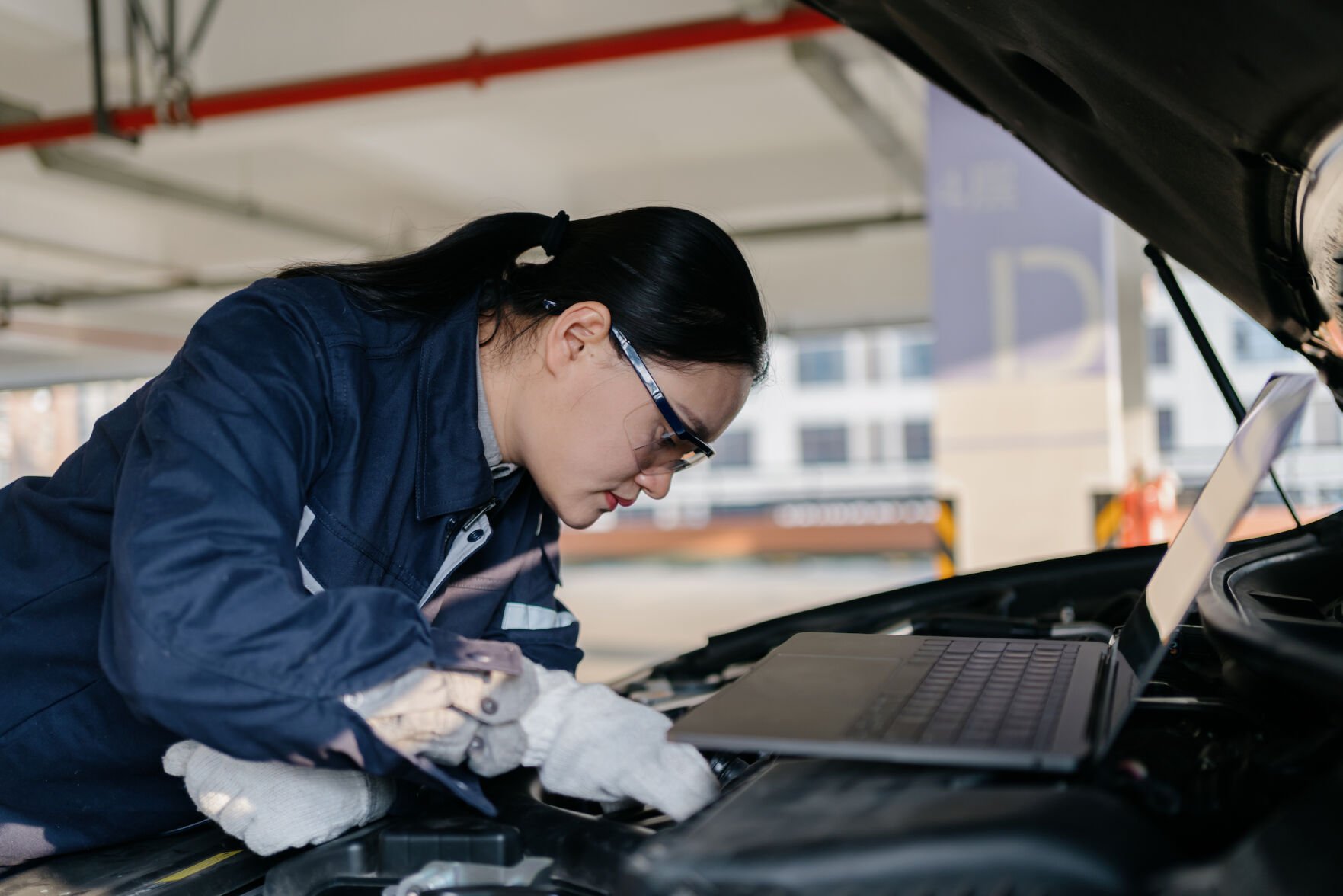 <p>An expensive car maintenance bill can often come as a surprise when going in for a routine visit, but there are several ways to prepare for and offset these costs.</p>