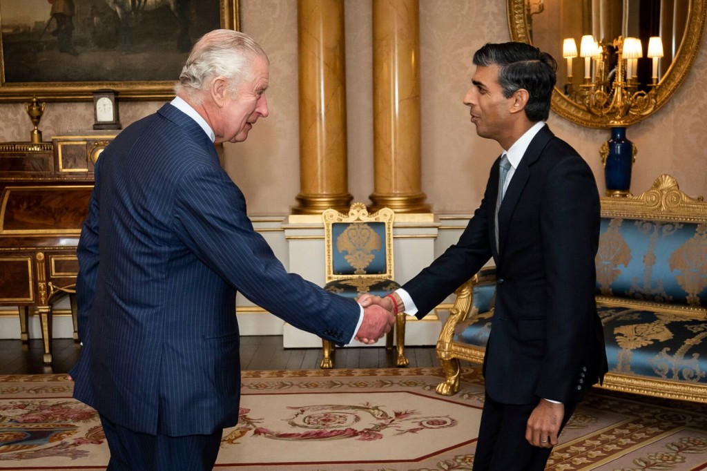 Rishi Sunak Officially Becomes British Prime Minister After Meeting With King Charles Iii