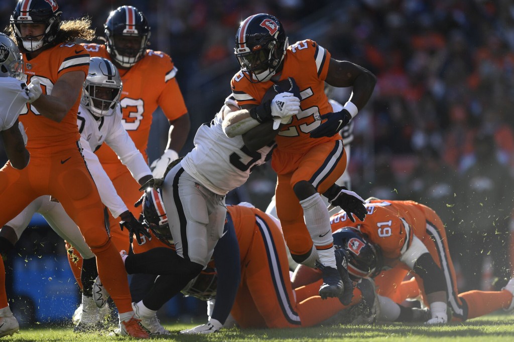 Broncos Waive Running Back Melvin Gordon After Latest Fumble