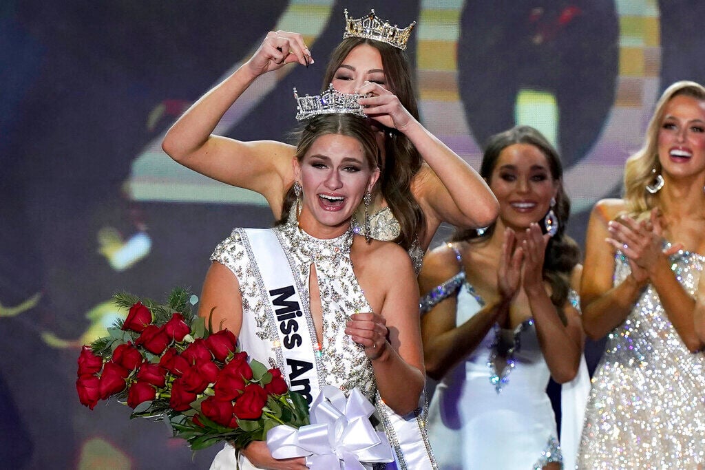 Miss Wisconsin Wins Miss America 2023 Crown