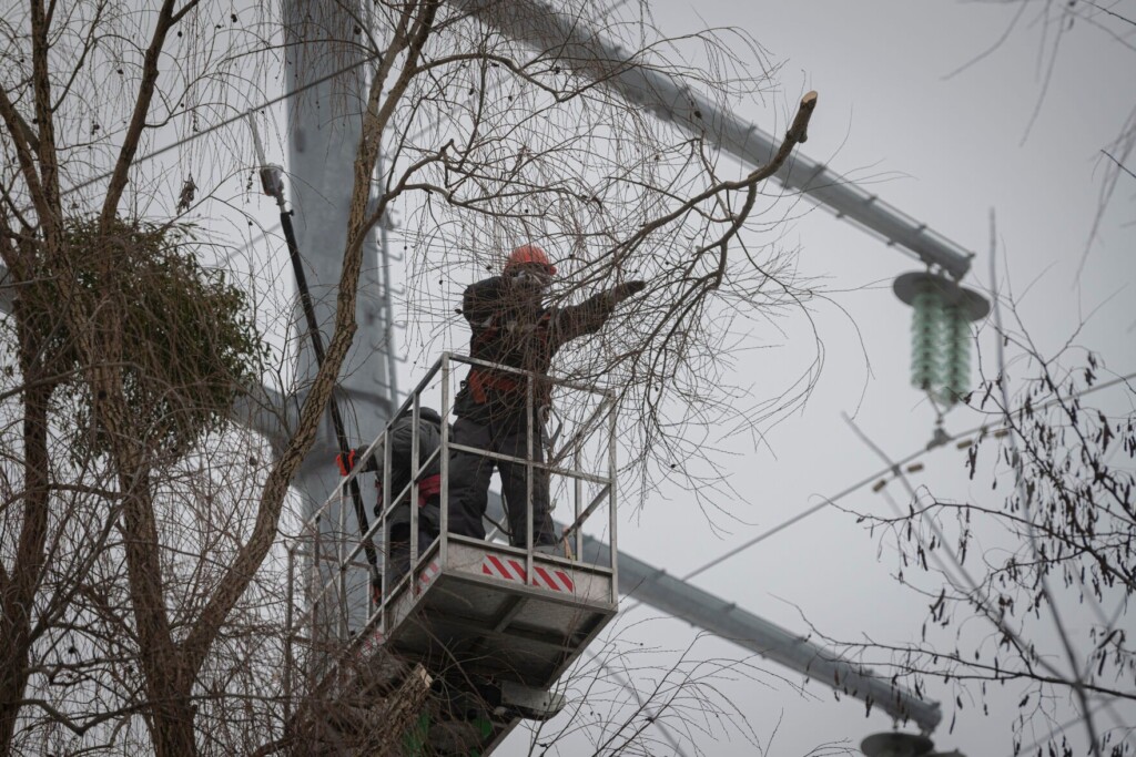 Ukraine Utility Crews Adapt, Overcome After Russian Strikes