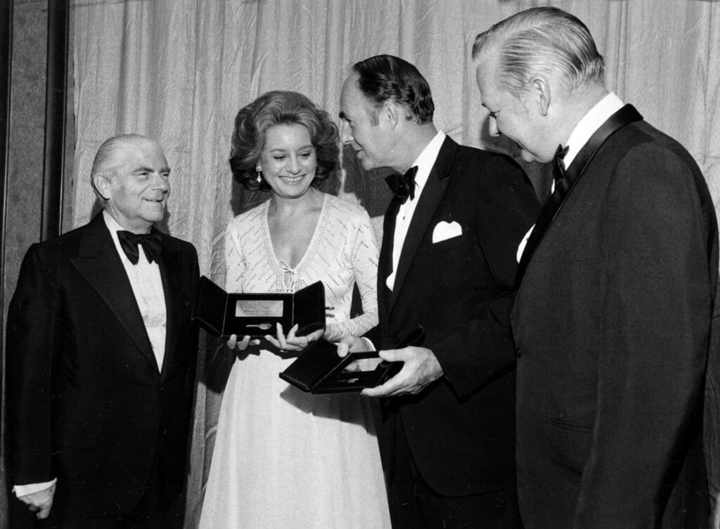 Barbara Walters, A Superstar And Pioneer In Tv News, Has Died At 93