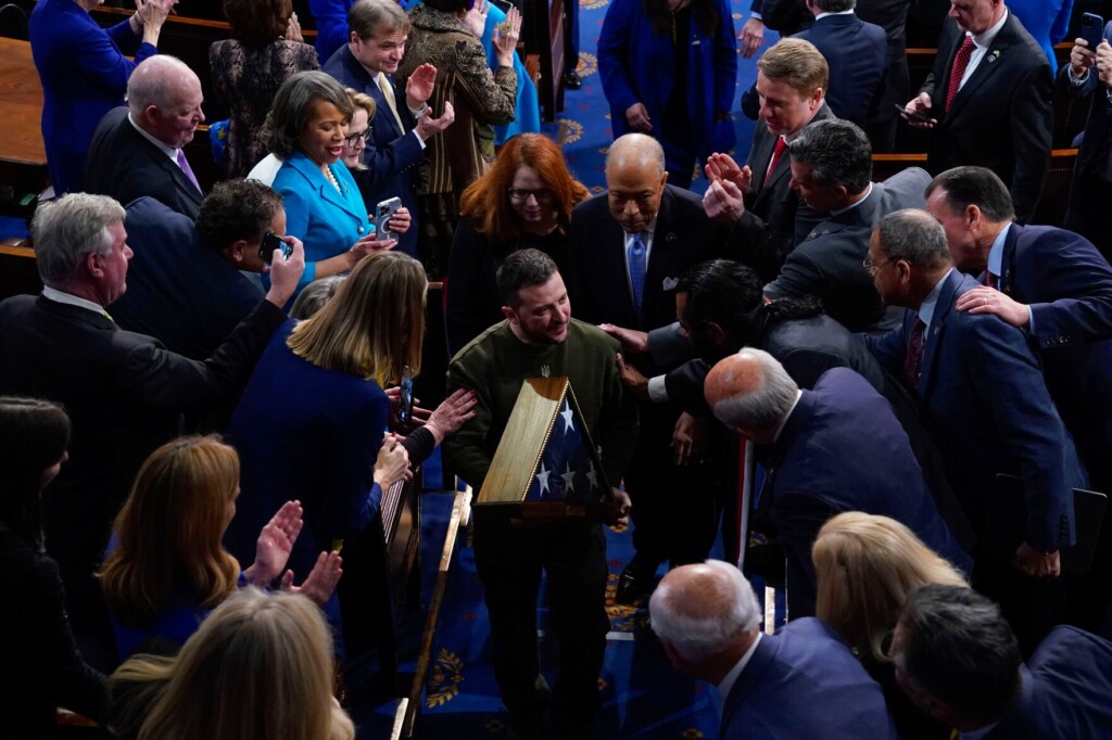 Ukrainians Hail Zelenskyy After Us Visit Dismissed By Putin