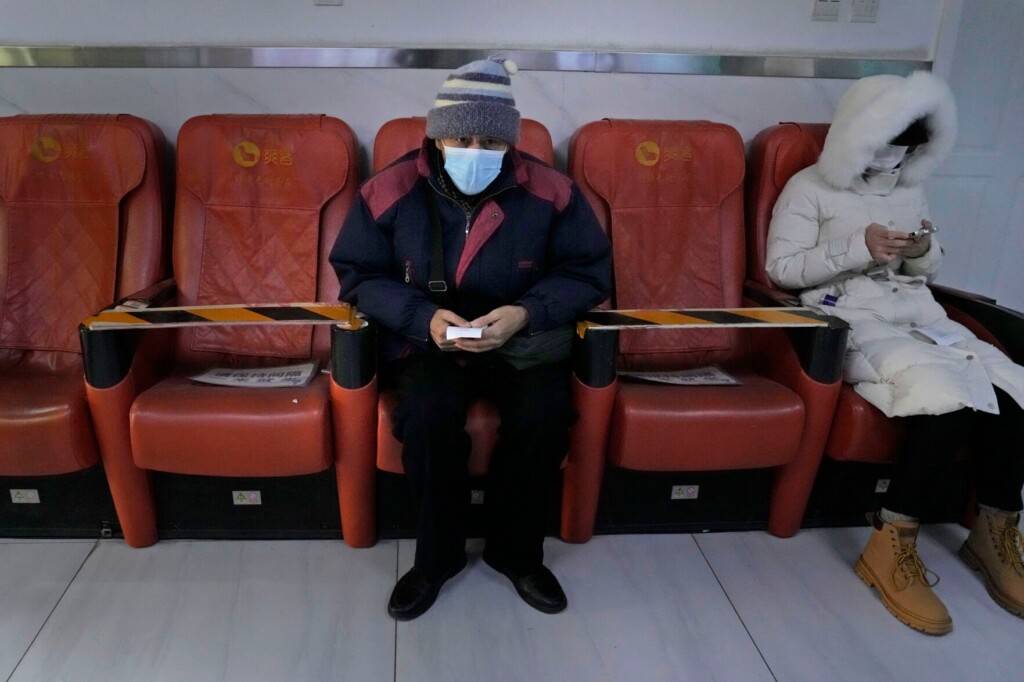 A Week Into China’s Loosening Of Rules, Uncertainty Over Virus Direction