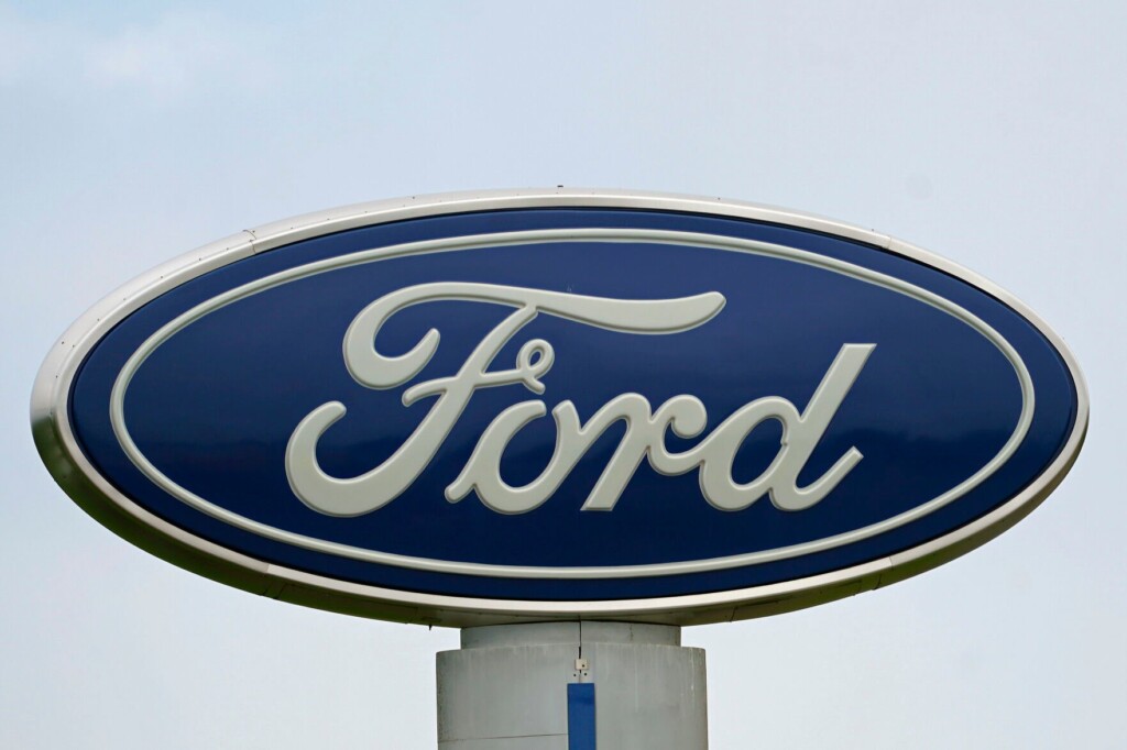 Most Small Suvs Flunk Updated Insurance Industry Crash Tests