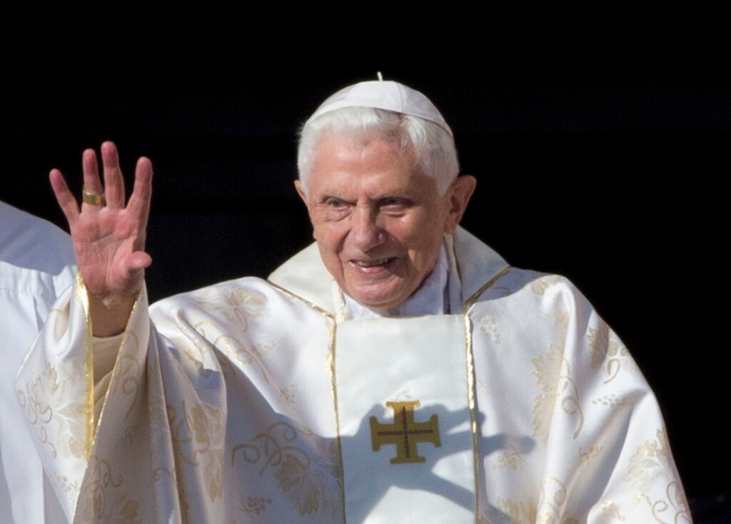 Benedict Xvi, First Pope To Retire In 600 Years, Dies At 95