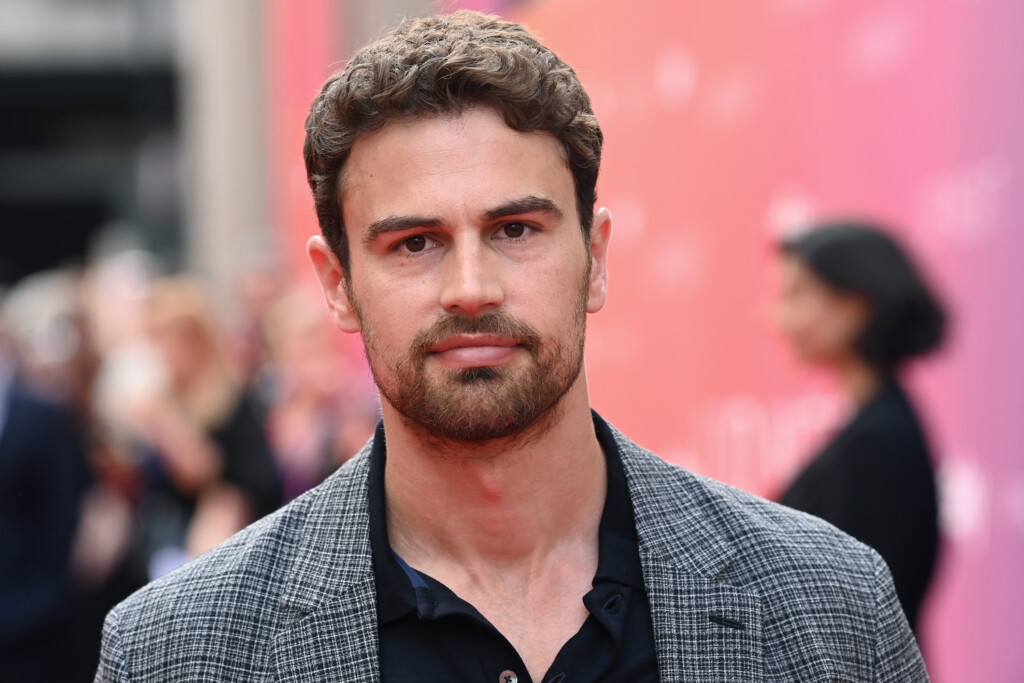 Theo James Doesn’t Think He’s Right To Play James Bond