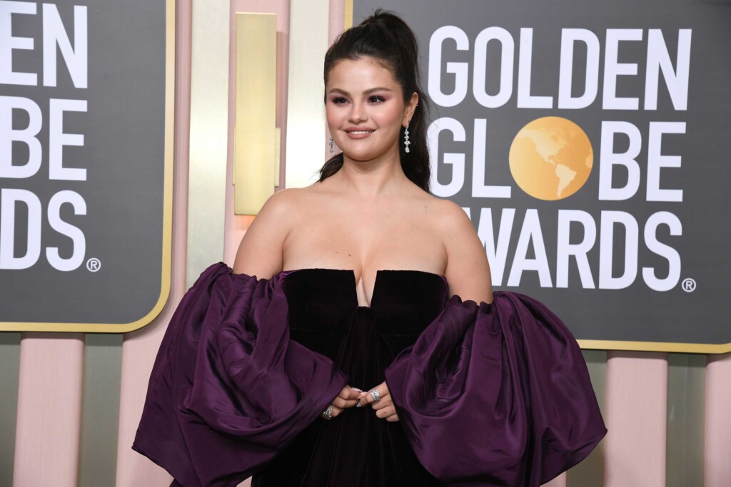 Selena Gomez Responds To Comments About Her Shaky Hands