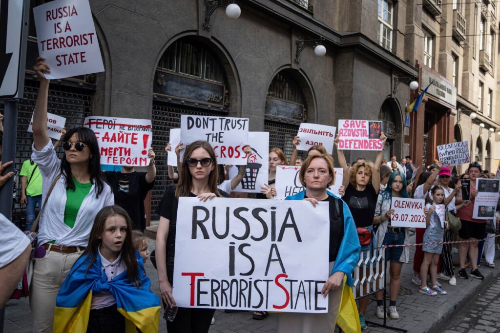 Rights Group: Litany Of Crises In 2022 But Also Good Signs