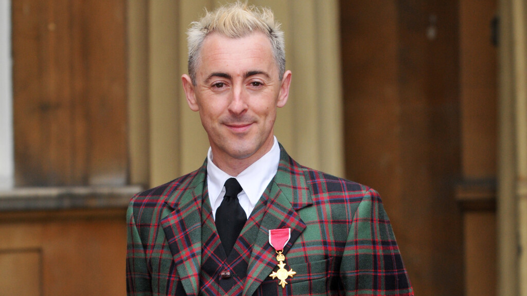 Alan Cumming Returns Obe Award In Protest At ‘toxicity’ Of British Empire