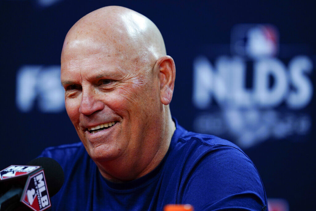 Braves Extend Snitker Through 2025