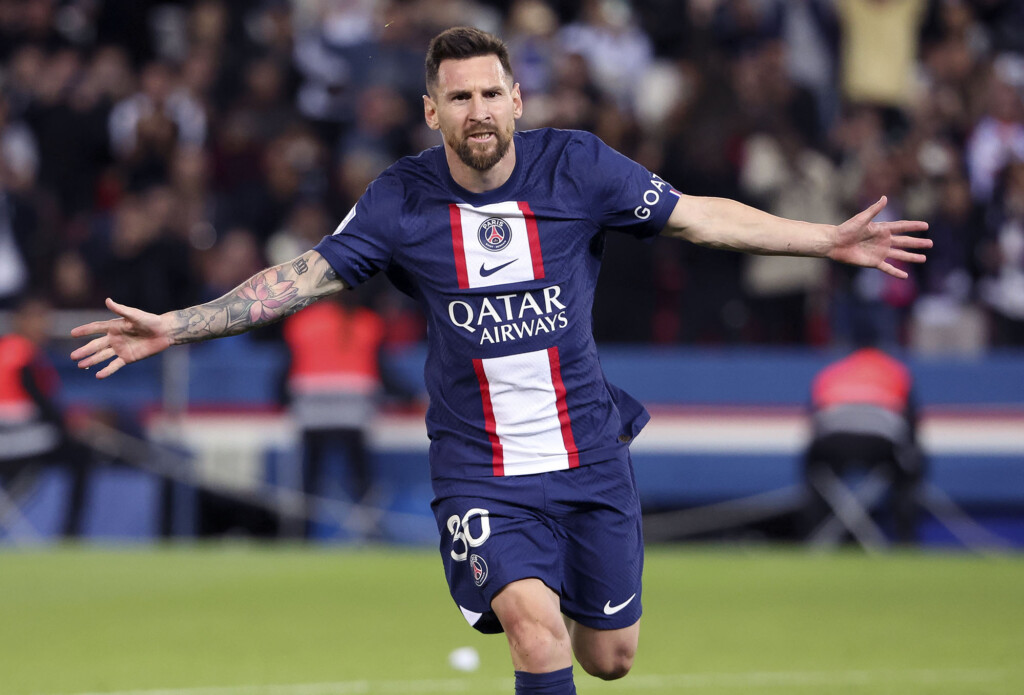 Lionel Messi Returns To Paris Saint Germain Training After Argentina’s World Cup Victory