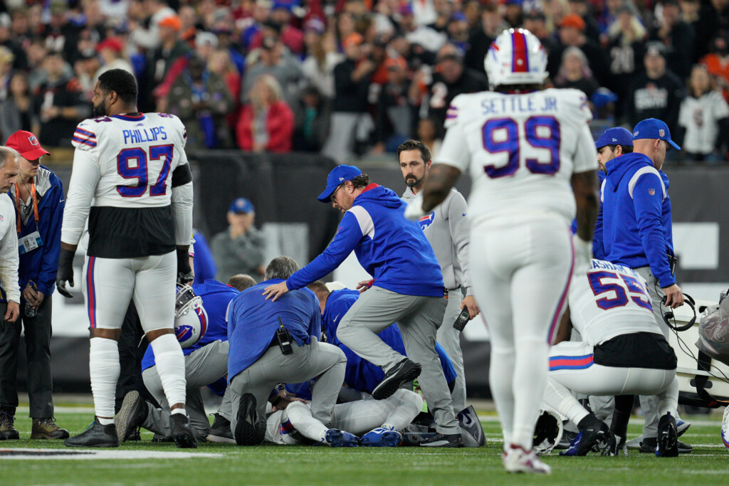 Buffalo Bills Trainer Denny Kellington Saved Damar Hamlin’s Life On The Field, Head Coach Says