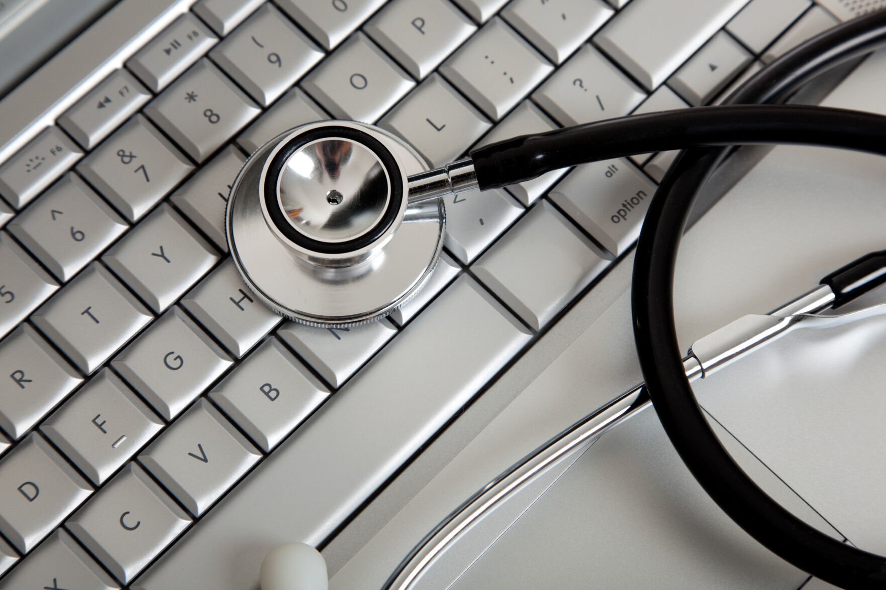 <p>As of Jan. 1, health insurers and employers that offer health plans must provide online calculators for patients to get detailed estimates of what they will owe for a range of services and drugs. (Michael Flippo/Dreamstime/TNS)</p>