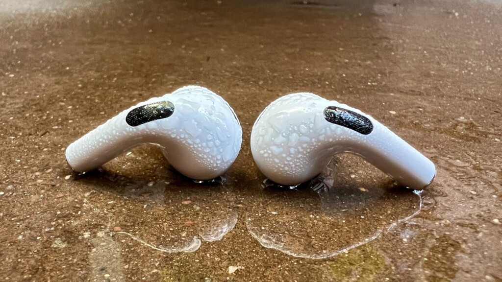 These Are The Best Wireless Earbuds For 2023: 3 Great Picks For Avid Listeners