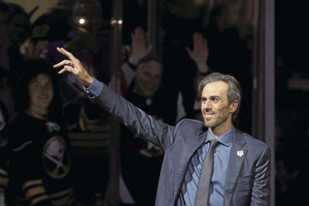 Hasek Assists Sabres’ Miller Tribute