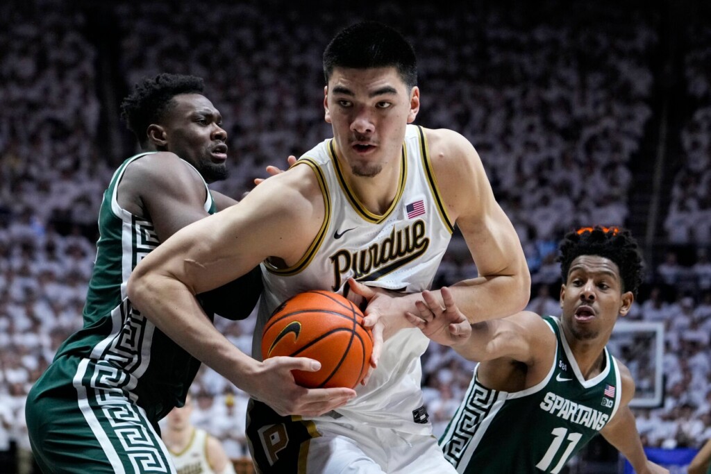 Purdue A Unanimous No. 1 In Ap Top 25; Tennessee Up To No. 2