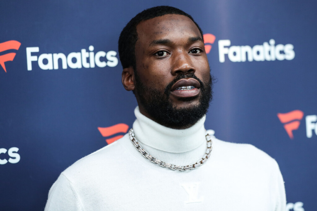 Meek Mill Apologizes For Filming A Music Video In Ghana’s Presidential Palace