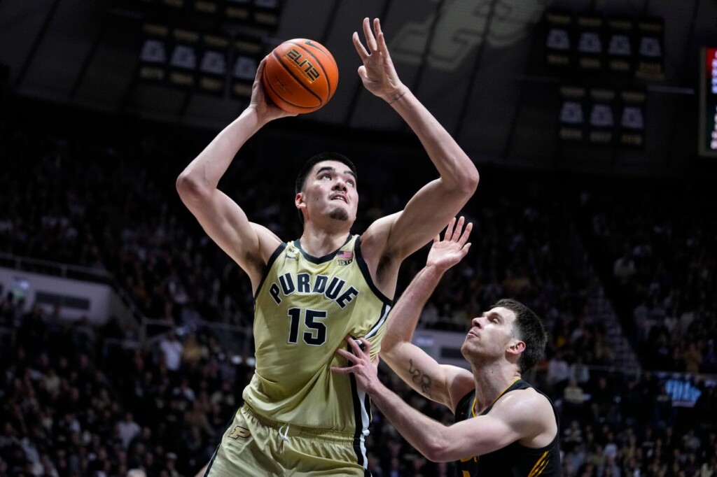 Purdue’s Zach Edey Makes Strong Case To Be Player Of Year
