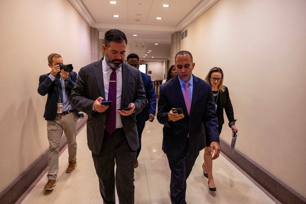 In Most Diverse Congress In History, Staff Representation Lags