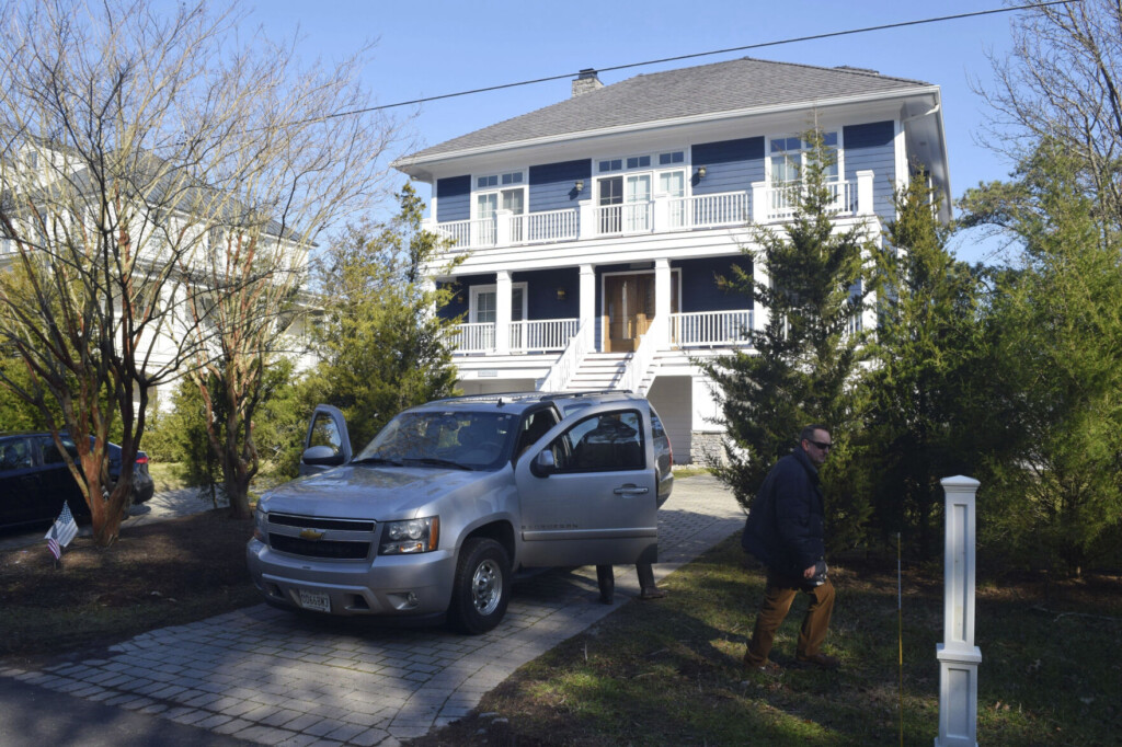 Fbi Searching Biden’s Rehoboth Beach Home, Lawyer Says. Live Updates Here.