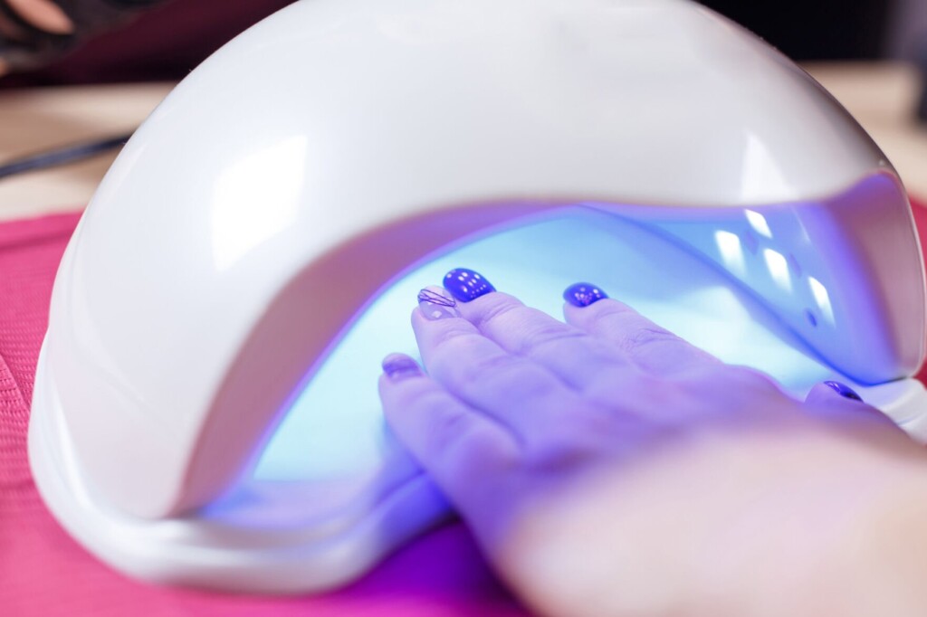 Are Gel Manicures Safe? Study Finds Uv Drying Lamps May Damage Dna